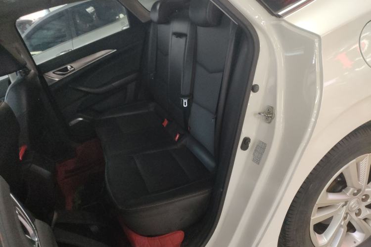 Used Changan Eado 2019 High-Energy Edition 1.6L GDI Manual Pioneer Model China VI Standard
