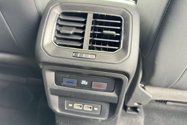 Used Volkswagen Tiguan L 2021 330TSI Automatic Two-Wheel Drive R-Line Enhanced Edition
