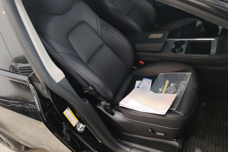 Used Tesla Model Y 2023 Rear-Wheel-Drive Version
