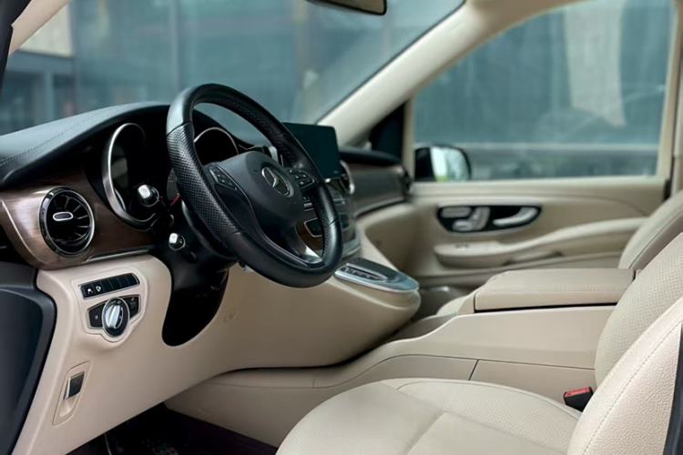 Used Mercedes-Benz V-Class 2020 V 260 L Long-wheelbase Luxury Edition
