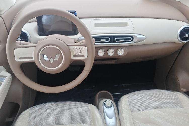 Used Wuling Hongguang MINIEV 2025 Four-Door Version Advanced Edition
