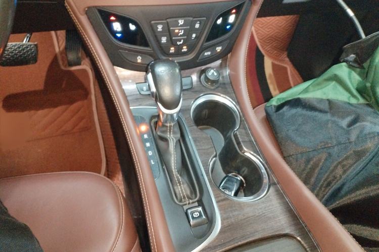 Used Buick Envision 2017 20T Two-Wheel Drive Luxury Model