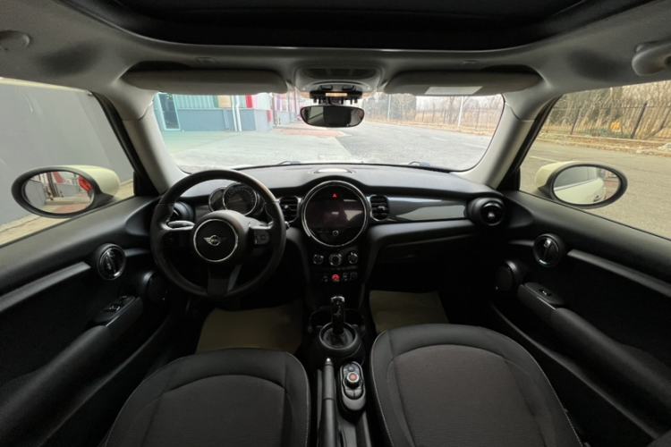 Used  MINI 2021 1.5T ONE