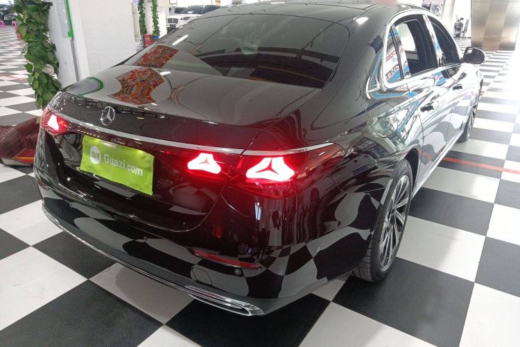 Used Mercedes-Benz E-Class 2025 E 300 L Luxury Model
