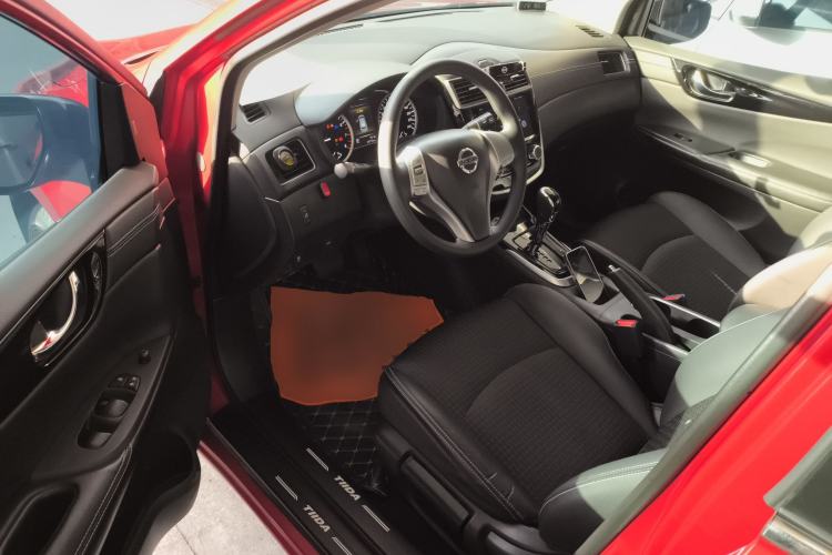 Used Nissan Tiida 2019 1.6L CVT Smart Enjoyment Version China VI Standard
