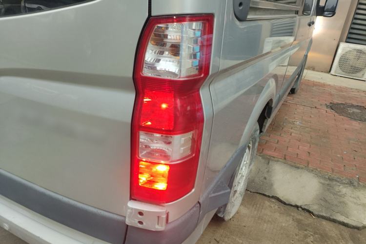 Used Foton Toano 2023 2.0T Manual Jixiang Long Wheelbase Mid-Top Rear Single Tire 7/9-Seater