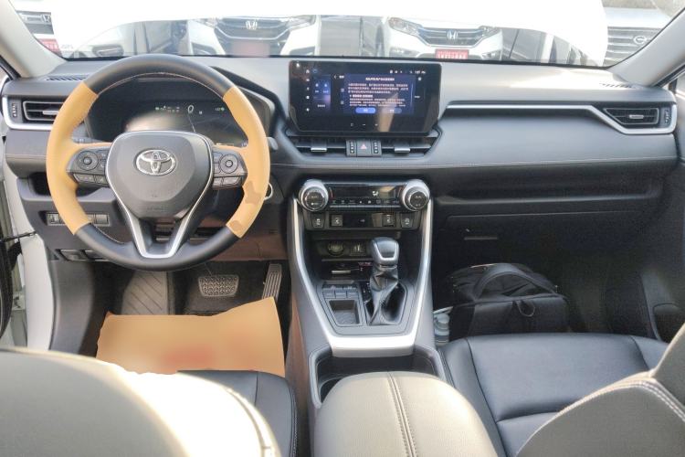Used Toyota RAV4 2023 2.0L CVT Two-Wheel Drive Fashion Plus Edition

