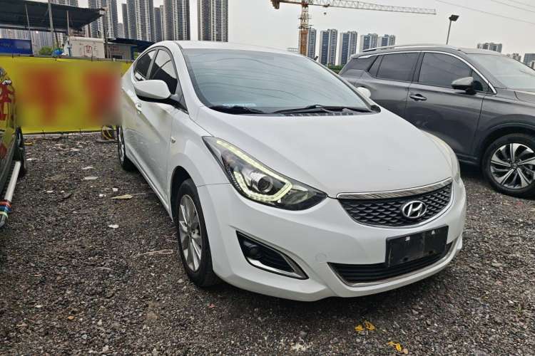 Used Hyundai Elantra 2016 1.6L Automatic Smart Version
