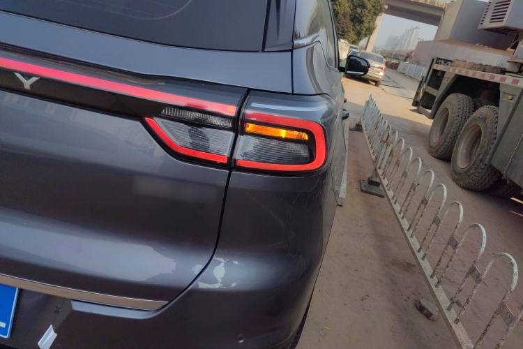 Used Chery Tiggo 7 PLUS 2023 1.6 TGDI DCT Flagship Version
