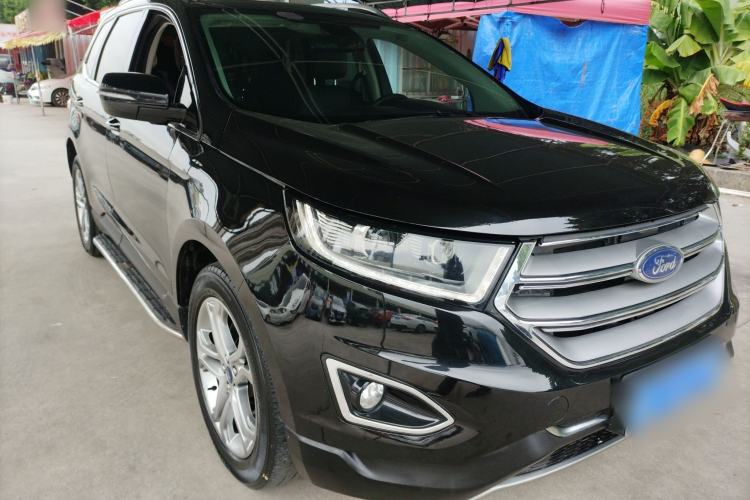 Used Ford Edge 2015 2.0T GTDi Two-Wheel-Drive High-Line Version
