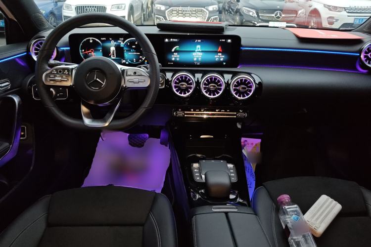 Used Mercedes-Benz A-Class 2022 Revised Version A 200 L Sport Sedan Fashionable Style
