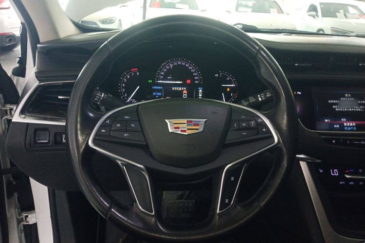 Used Cadillac XT5 2016 25T Luxury Model
