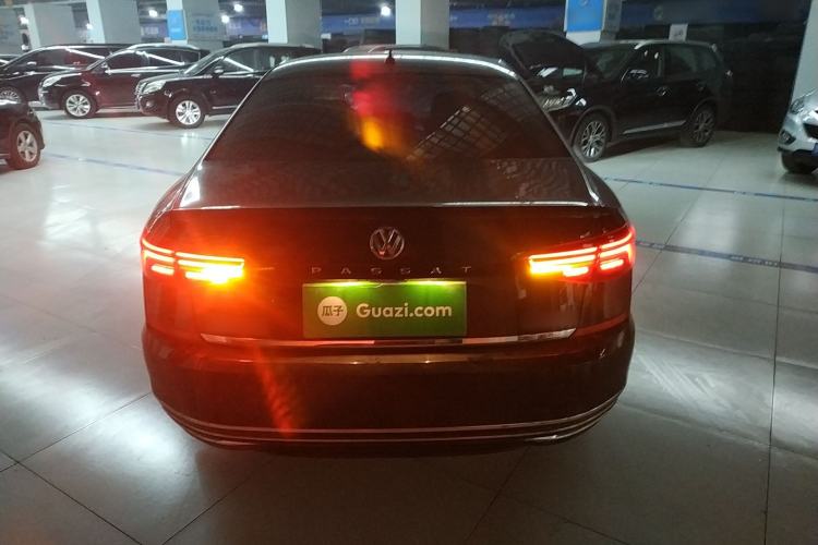 Used Volkswagen Passat 2019 380TSI Luxury Edition China VI Standard
