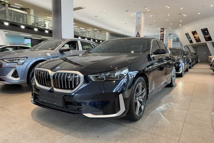 Used BMW i5 2024 eDrive 35L Luxury Package