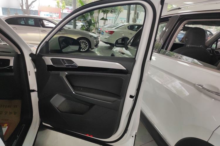 Used Volkswagen Tayron 2020 330TSI Two-Wheel Drive Luxury Smart Connectivity Version
