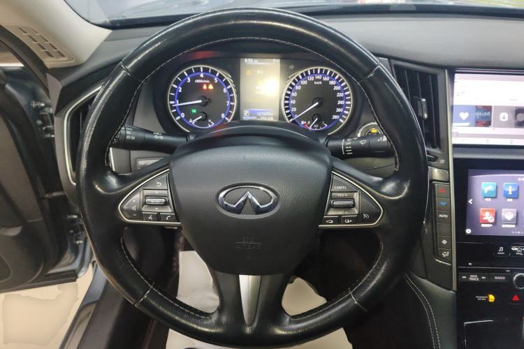 Used Infiniti Q50 2014 2.0T Comfort Edition
