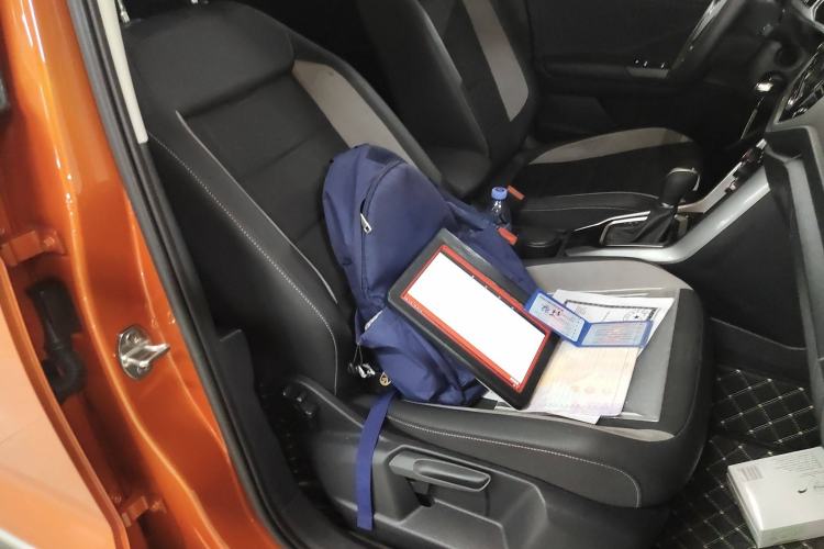 Used Volkswagen T-ROC 2019 230TSI DSG Two-Wheel-Drive Advanced Version China VI Standard
