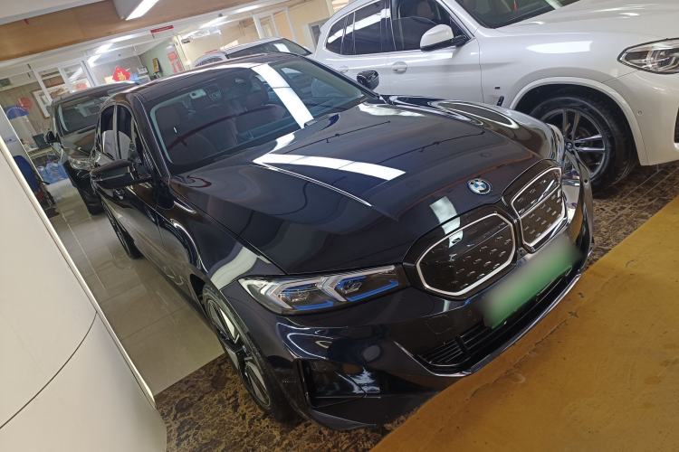 Used BMW i3 2024 eDrive 40 L Midnight Sports Package
