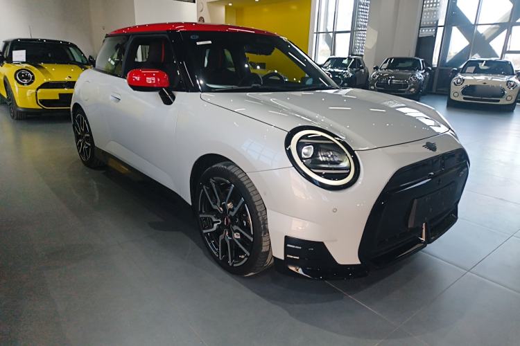 Used  Electric MINI COOPER 2024 452km COOPER SE Racing Driver
