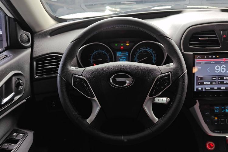 Used GAC Trumpchi GS5 2014 2.0L Automatic Two-Wheel Drive Deluxe Edition
