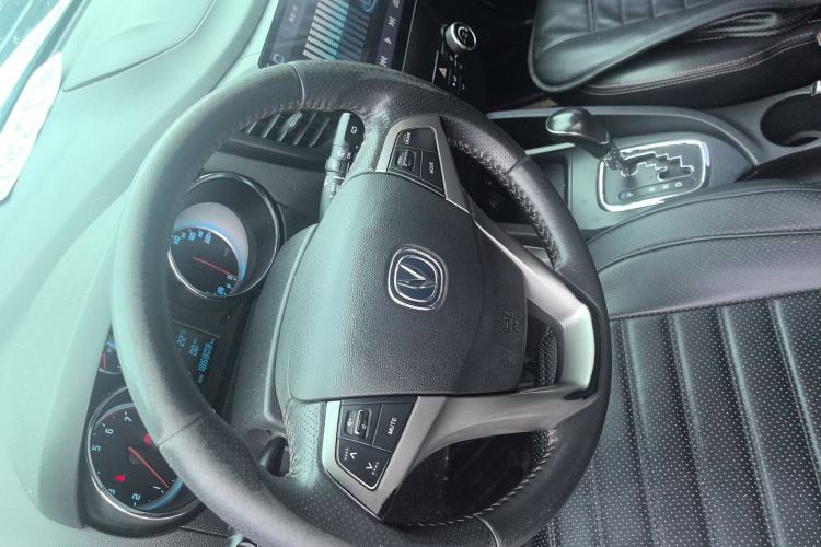 Used Changan CS35 2012 1.6L Automatic Luxury Version China IV Standard
