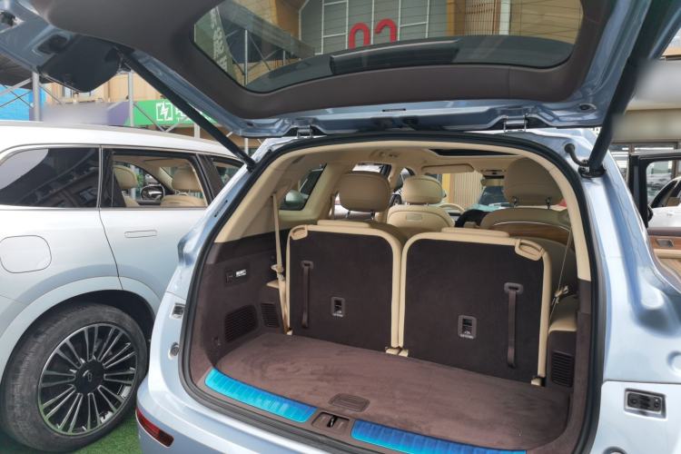 Used Hima AITO M7 2024 1.5T Rear-Drive Plus Version 6 Seats
