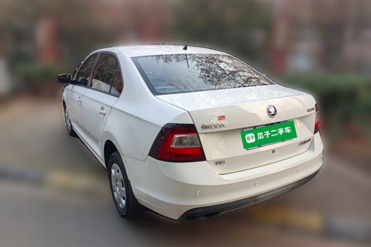 Used Skoda Rapid 2018 1.6L Manual Standard Edition

