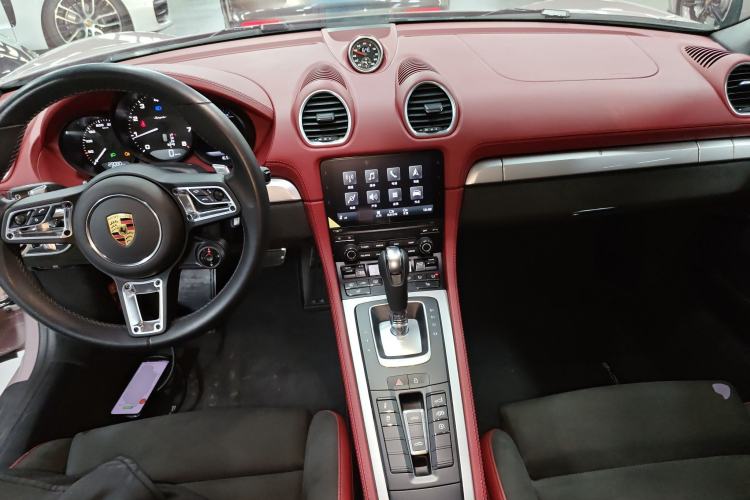 Used Porsche 718 2022 Spyder 2.0T
