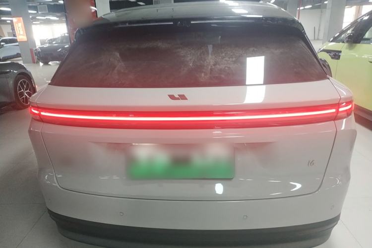 Used Li Auto Li Auto i6 2025 Model Two-Wheel-Drive Standard Type
