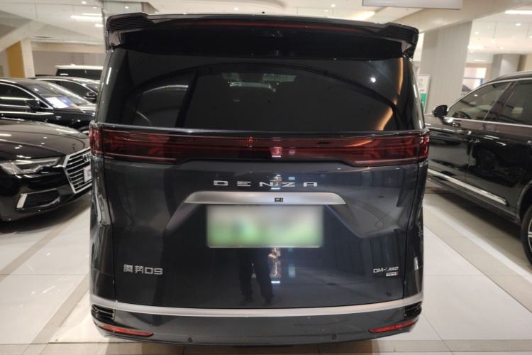 Used Denza D9 2025 DM-i Intelligent Drive 1020 Four-Wheel Drive Flagship Model