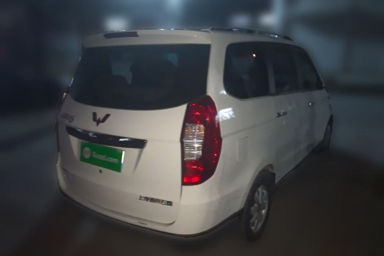 Used Wuling Hongguang 2014 1.5L S Luxury Model
