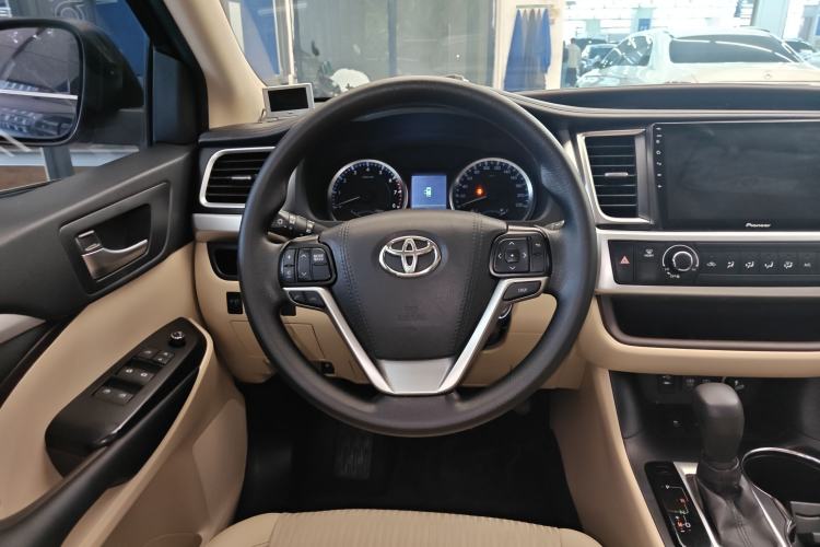 Used Toyota Highlander 2021 2.0T Two-Wheel Drive Elite Version 7-Seater