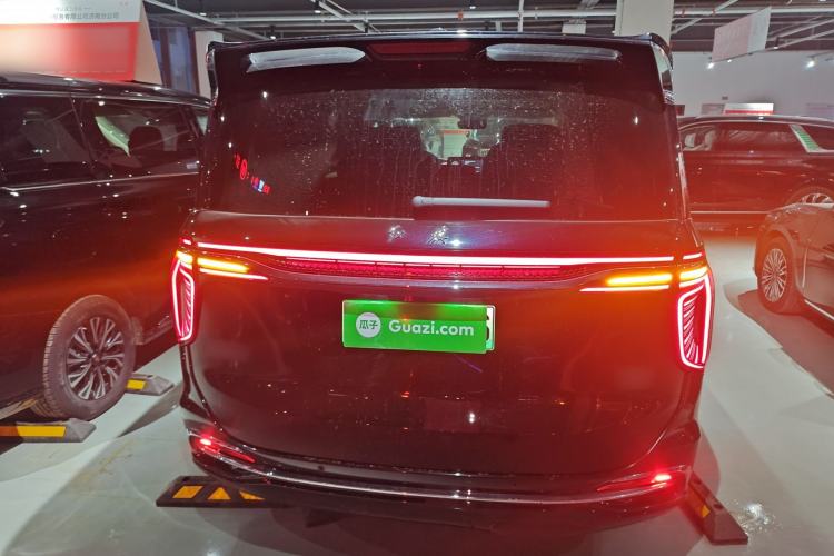 Used Hongqi HQ9 PHEV 2024 2.0T Four-Wheel Drive Business Edition
