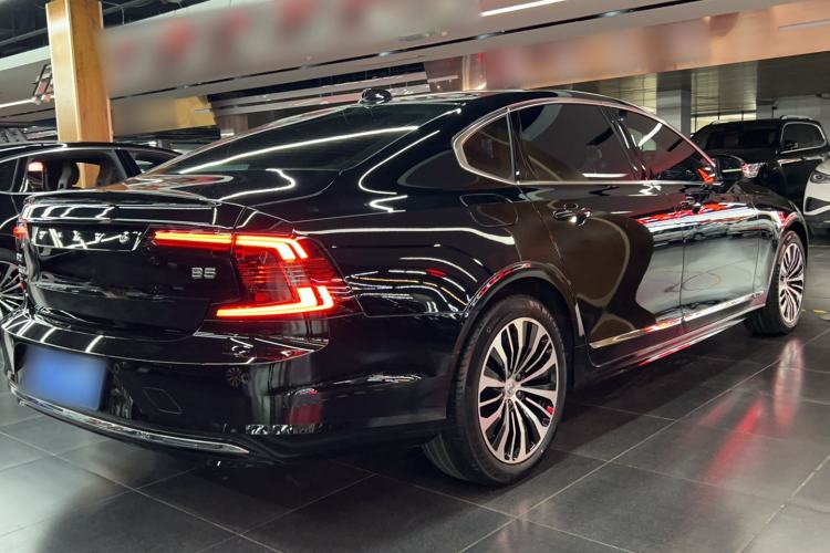 Used Volvo S90 2024 B5 Zhiyi Luxury Edition
