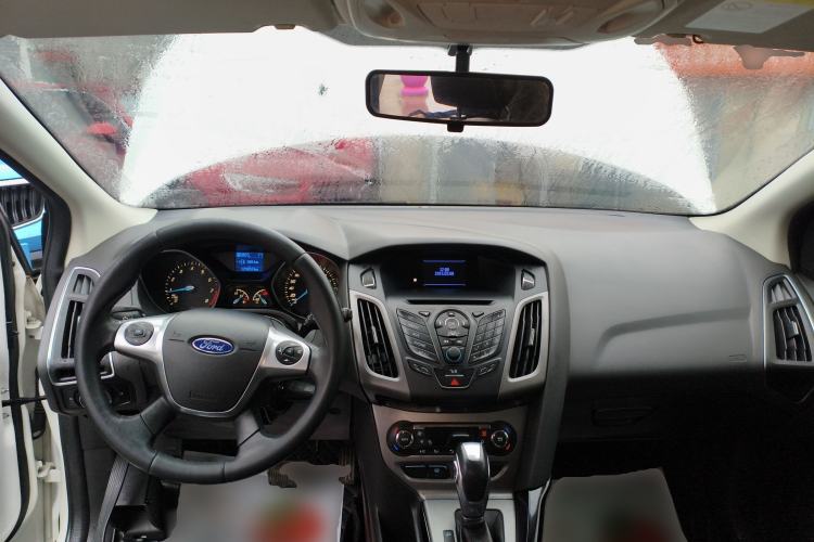 Used Ford Focus 2012 Hatchback 1.6L Automatic Fashion Edition
