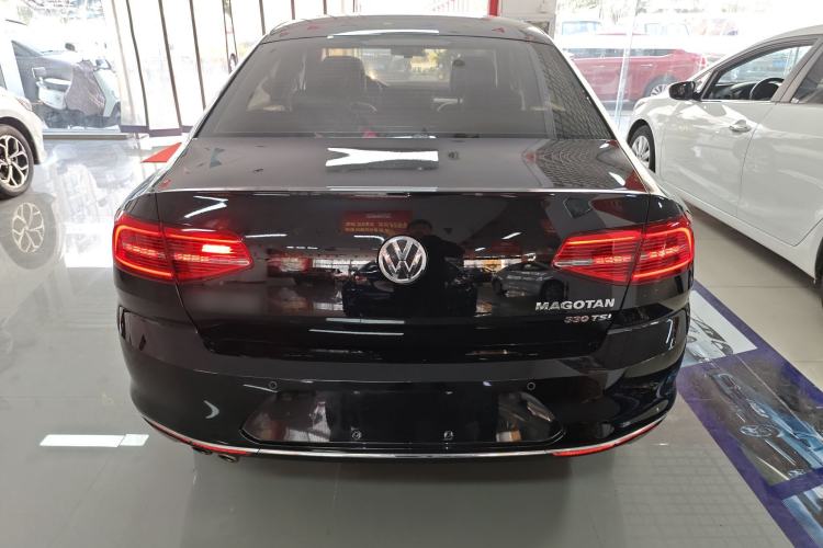 Used Volkswagen Magotan 2018 330TSI DSG Advanced Model
