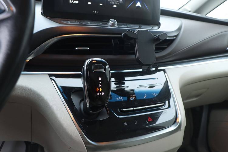 Used Buick GL8 2021 Land Cruiser Executive Class 652T Luxury Model
