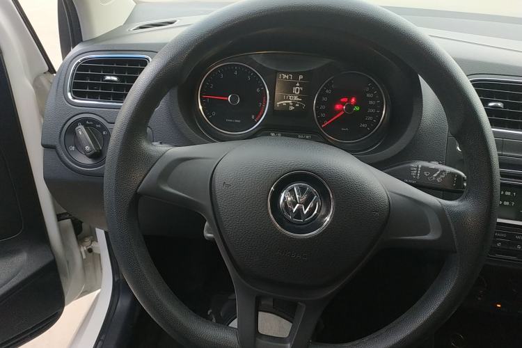 Used Volkswagen Polo 2014 1.4L Automatic Comfort Edition
