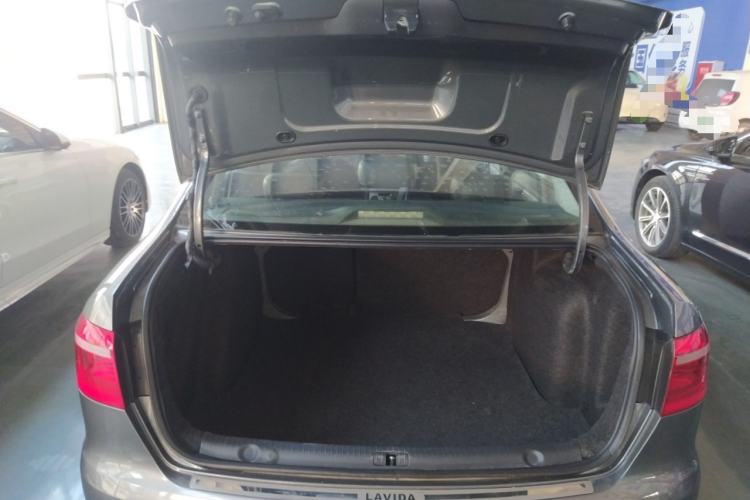 Used Volkswagen Lavida 2013 Restyled Classic 1.6L Automatic Comfort Edition