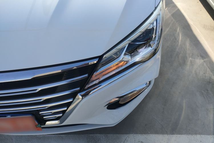 Used Roewe i5 2020 1.5L Automatic 4G Connect Luxury Flagship Edition

