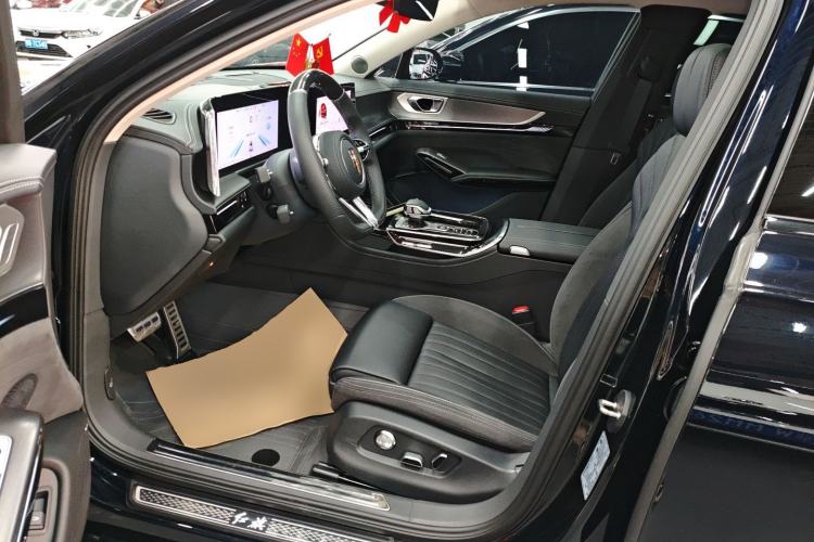 Used Hongqi H9 2024 2.0T Qichang Private Enjoyment Luxury Edition
