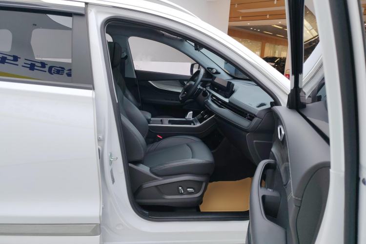 Used Chery Tiggo 8 2023 Kunpeng Edition 290TGDI Automatic Excellence Model
