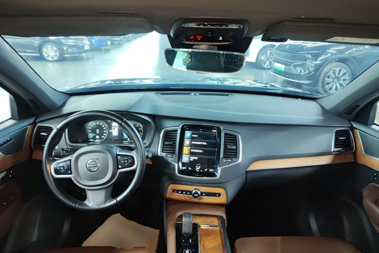 Used Volvo XC90 2021 B5 SmartDrive Luxury Edition 5-seater
