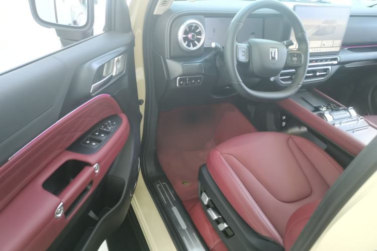 Used Tank 300 New Energy 2025 Hi4-T