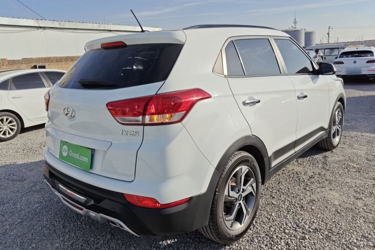 Used Hyundai ix25 2017 1.6L Automatic Smart Version
