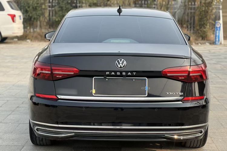 Used Volkswagen Passat 2021 330TSI Luxury Edition
