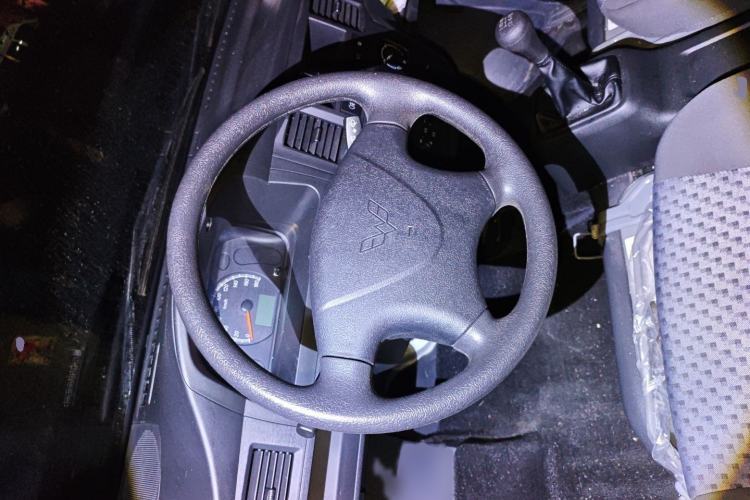 Used Wuling Zhiguang 2023 1.5L Practical Version 5/7 Seats
