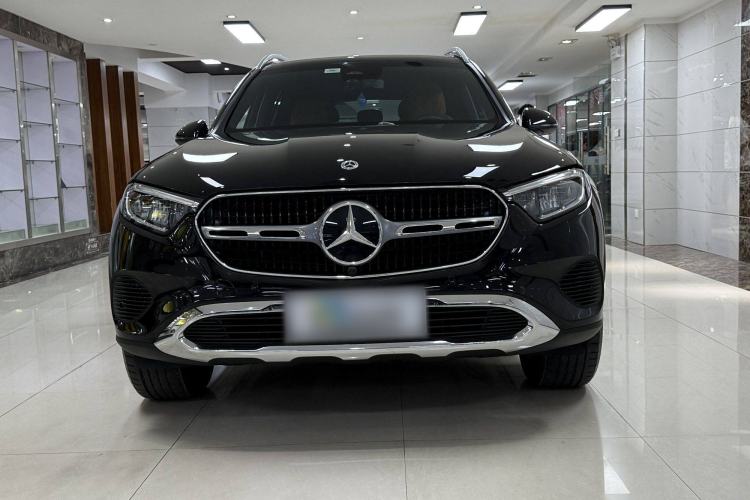 Used Mercedes-Benz GLC 2023 Facelift GLC 260 L 4MATIC Dynamic Version 5 Seats