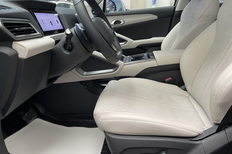 Used BYD Yuan UP 2025 Intelligent Driving Version 401 km Beyond-Range Edition