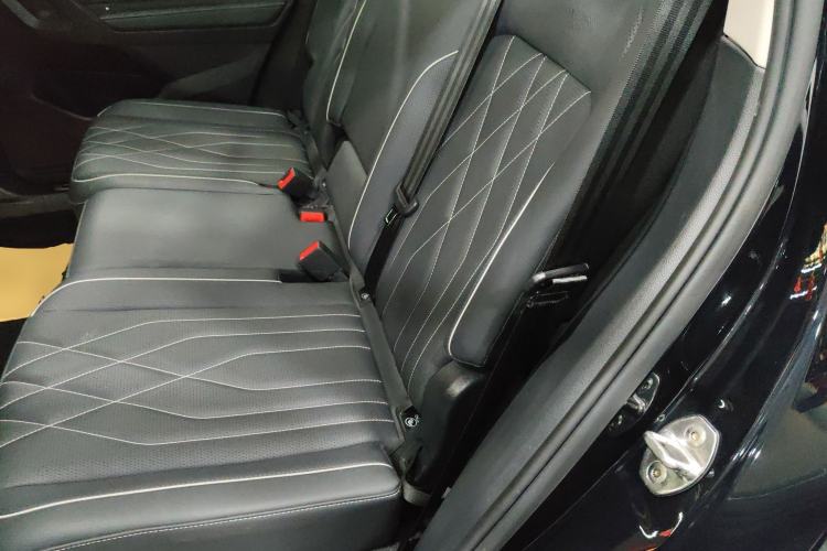 Used Volkswagen Tiguan L 2022 330TSI Automatic Two-Wheel Drive R-Line Enhanced Edition
